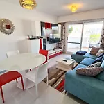 A017- Apartamento en primera línea de la playa Levante La Fosa con garaje