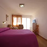 Apartamentos Los Pinos