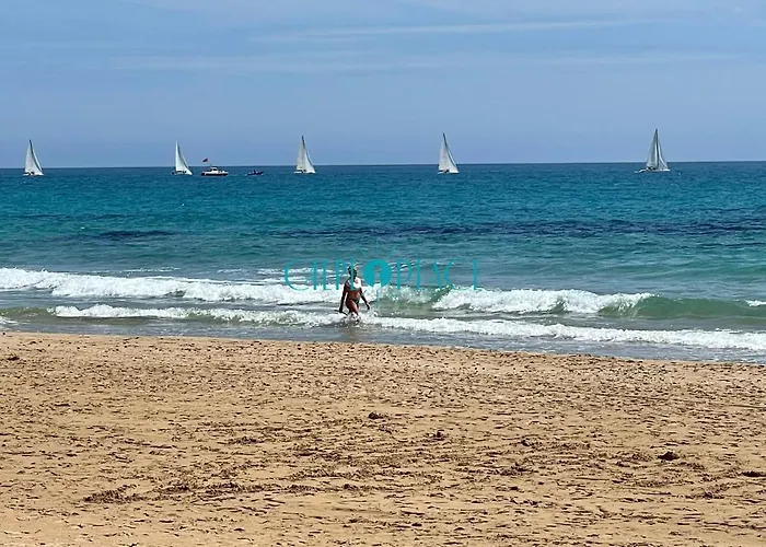 FLAMENCO Encantador, a solo 40 metros de la playa