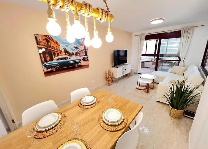 Beach Apartment With Pool & Gym