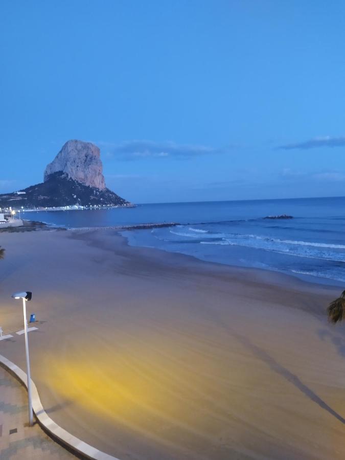 Primera Linea De Playa Con Garaje Calpe