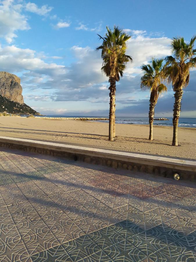 Primera Linea De Playa Con Garaje Apartamento