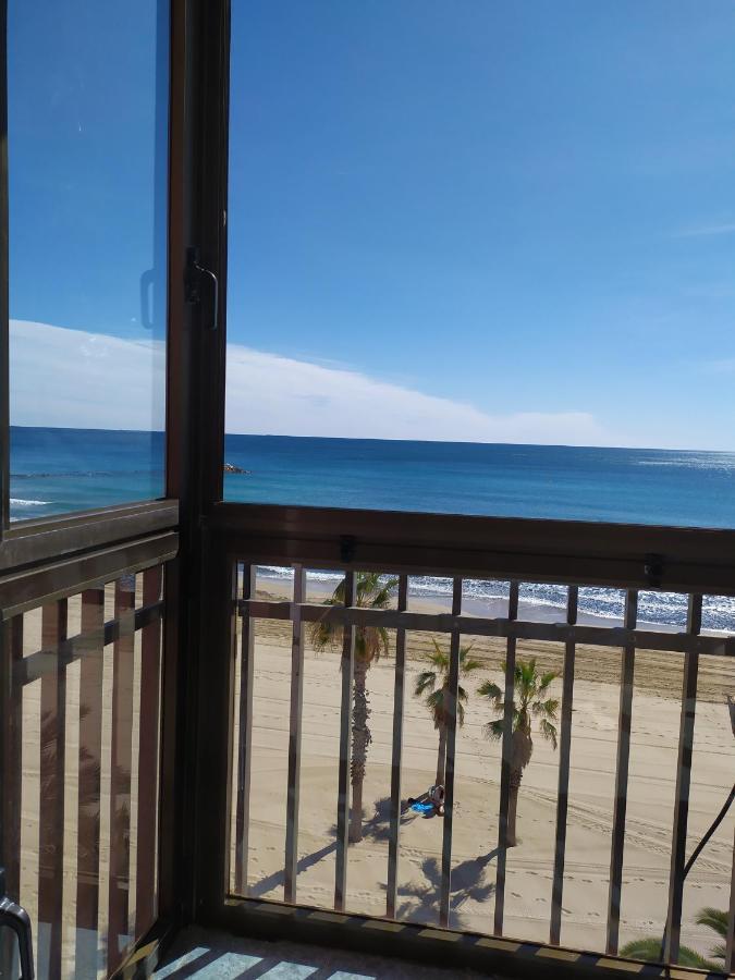 Primera Linea De Playa Con Garaje Apartamento Calpe