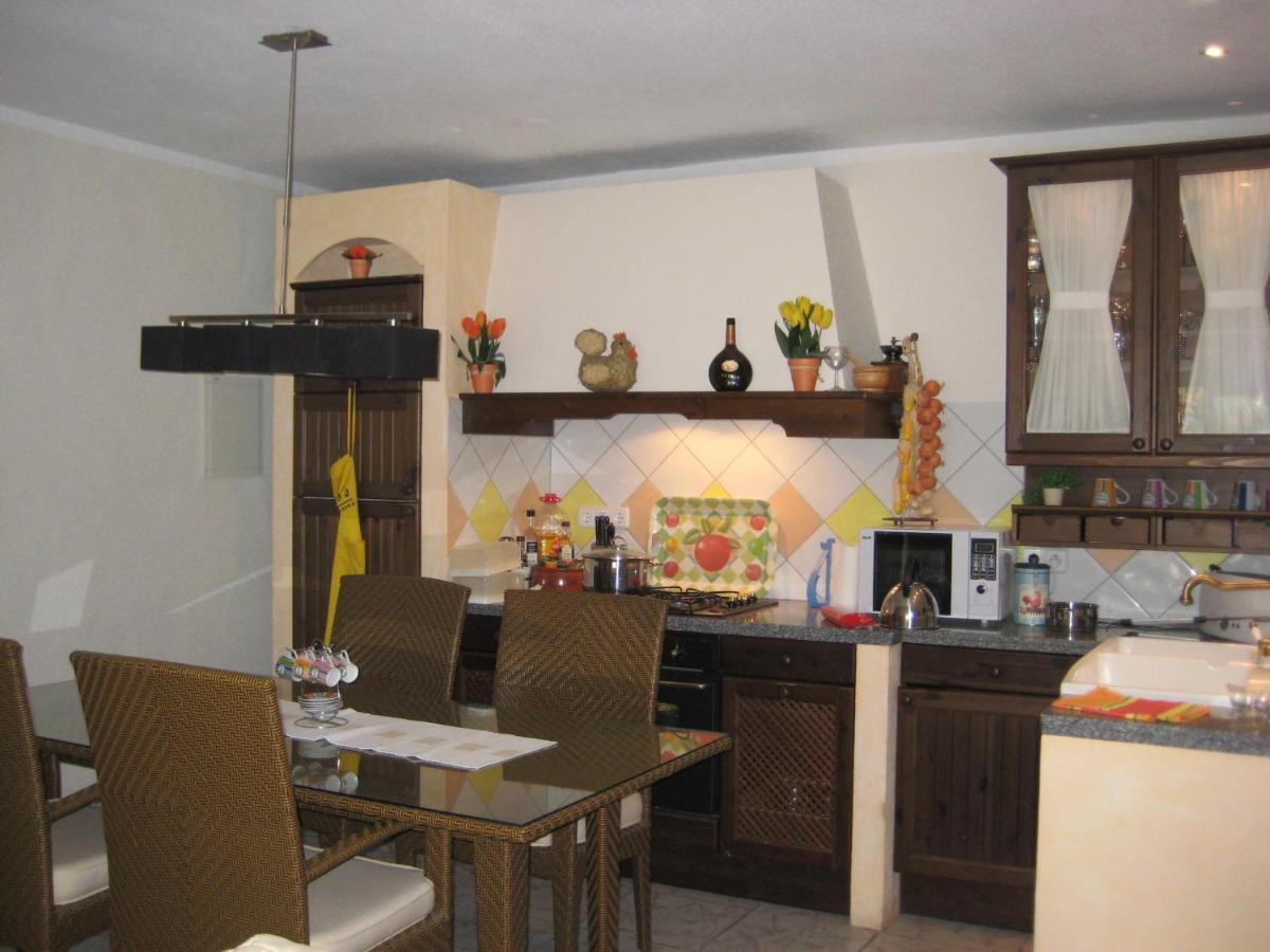 Casa Sobre El Mar, A Beautiful Oasis 1000m From Beach Calpe