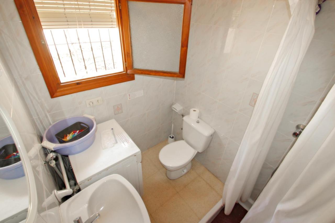 Laura-28a - Traditionally Furnished Detached With Peaceful Surroundings In Villa *