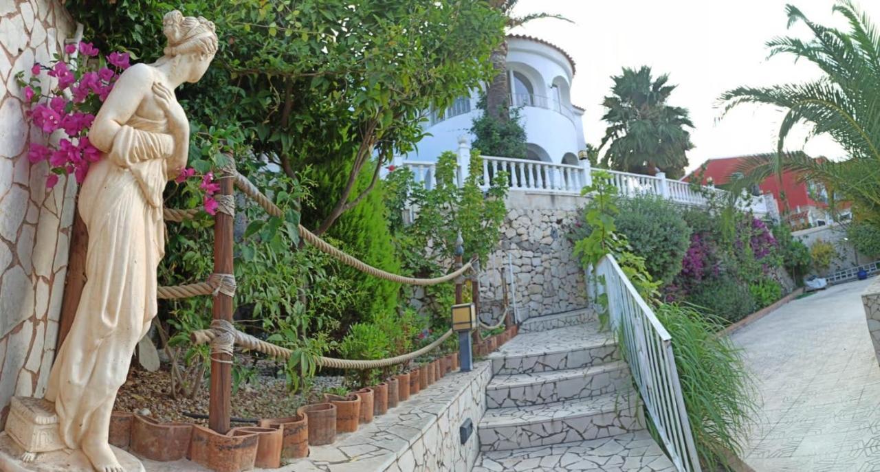 Med Panoramautsikt Med Privat Pool I Calpe, Costa Blanca, Spanien