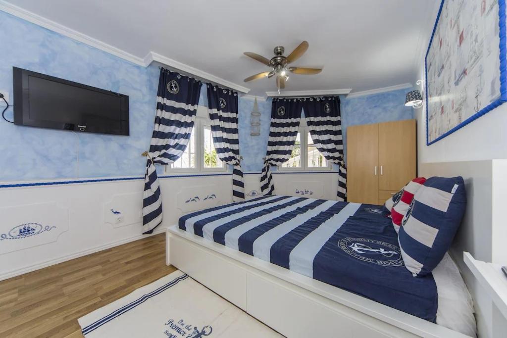 Med Panoramautsikt Med Privat Pool I Calpe, Costa Blanca, Spanien Calpe