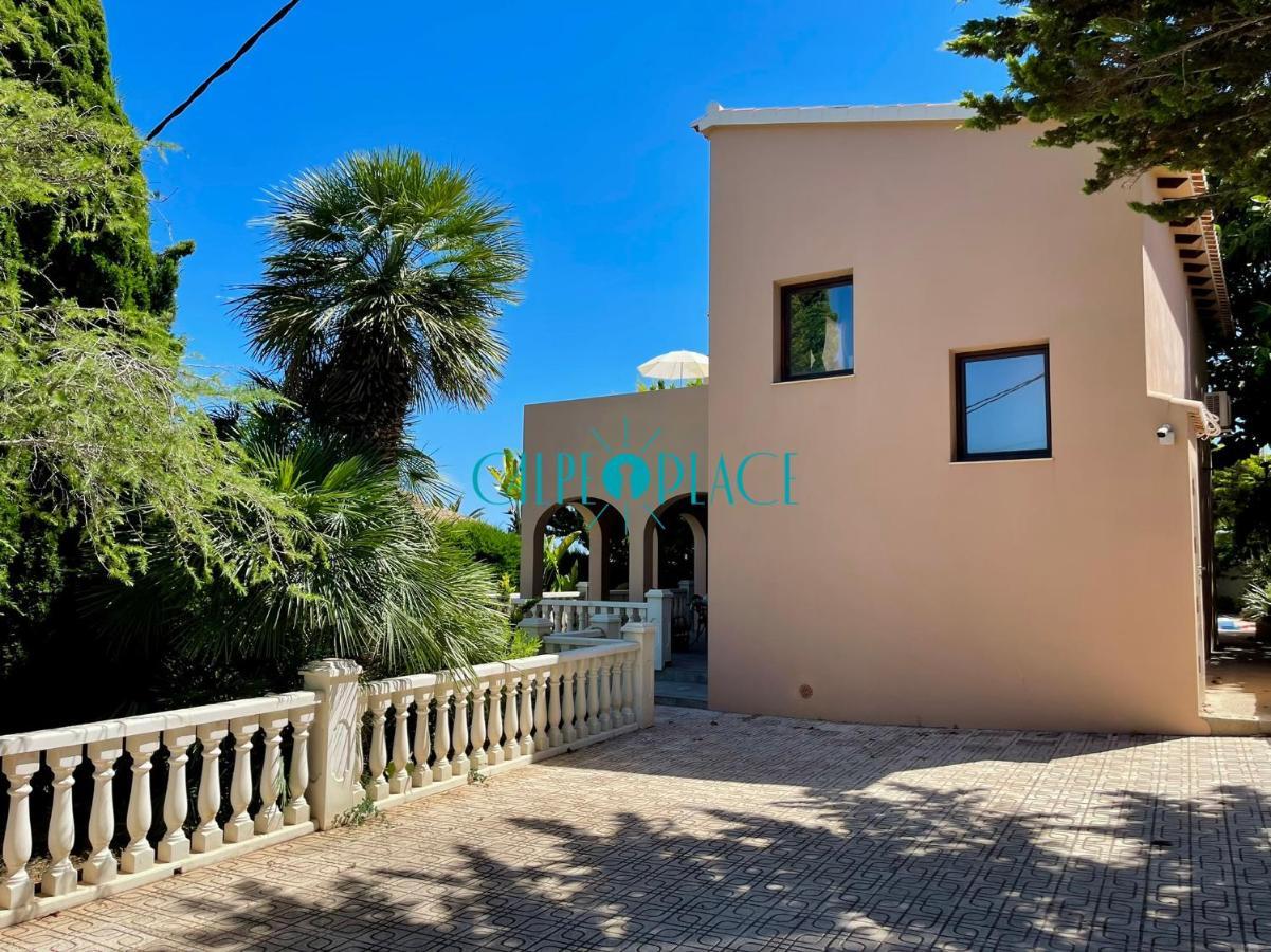 Apartamento Moscatel Apartamento En Chalet Con Piscina Compartida *