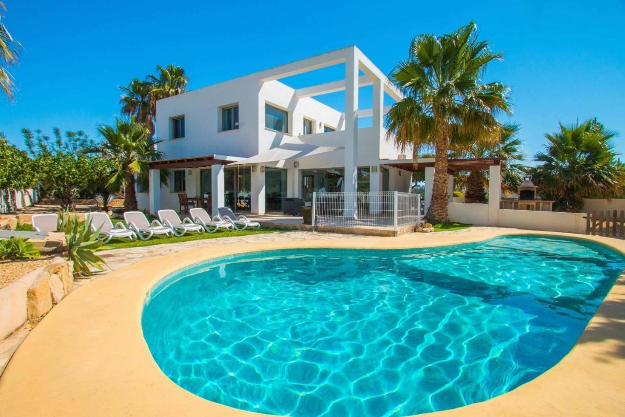 Villa Athos - Plusholidays