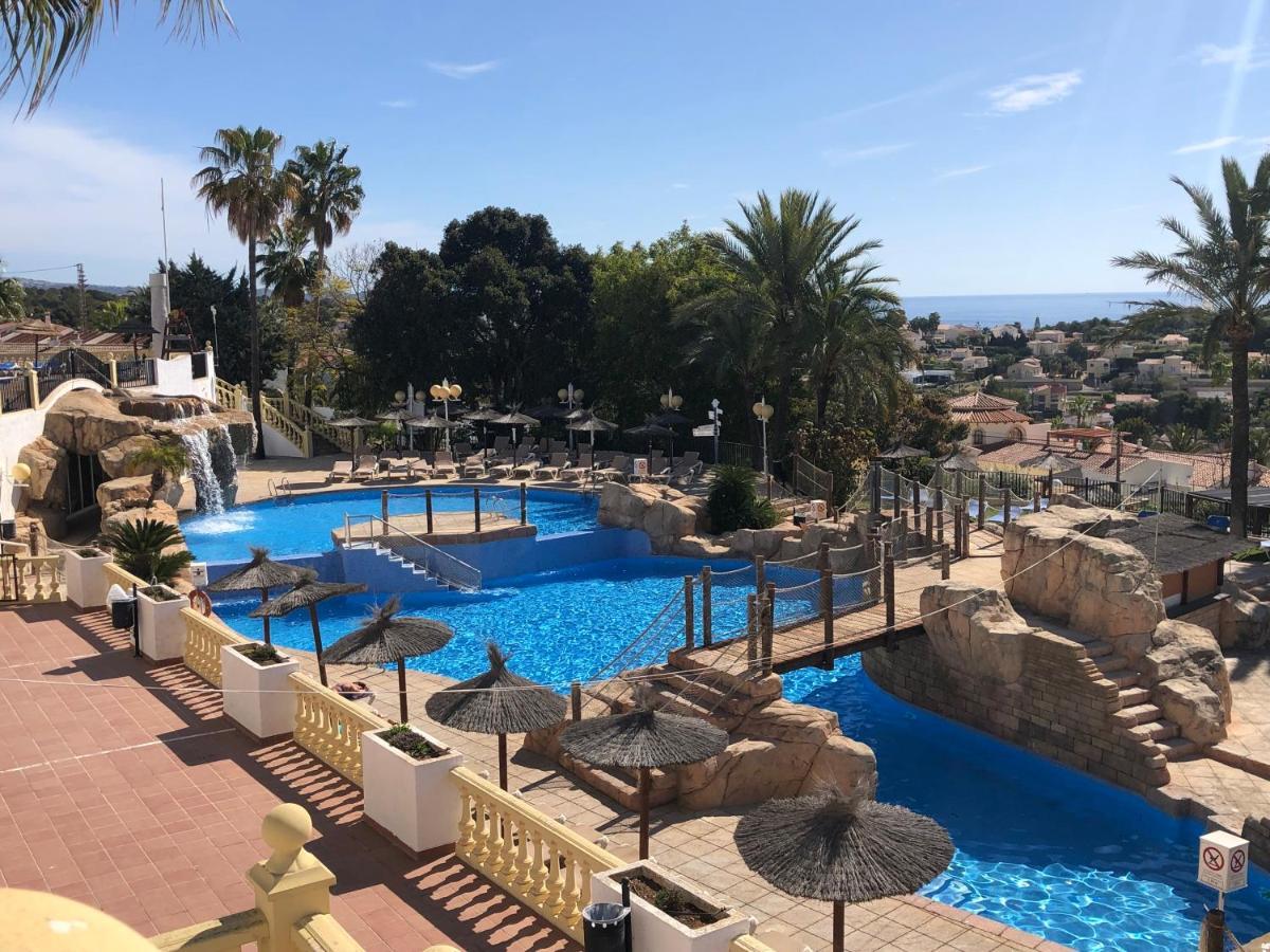 Pool Paradise Apartment