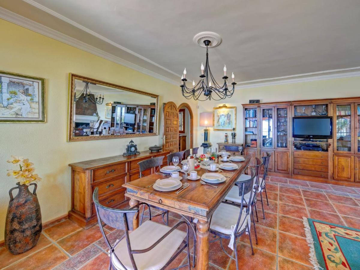 Villa Flora Mar By Interhome Calpe