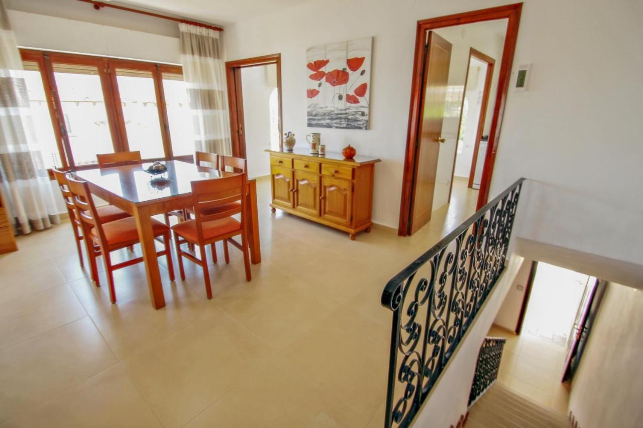 Tere - With Private Swimming Pool In *