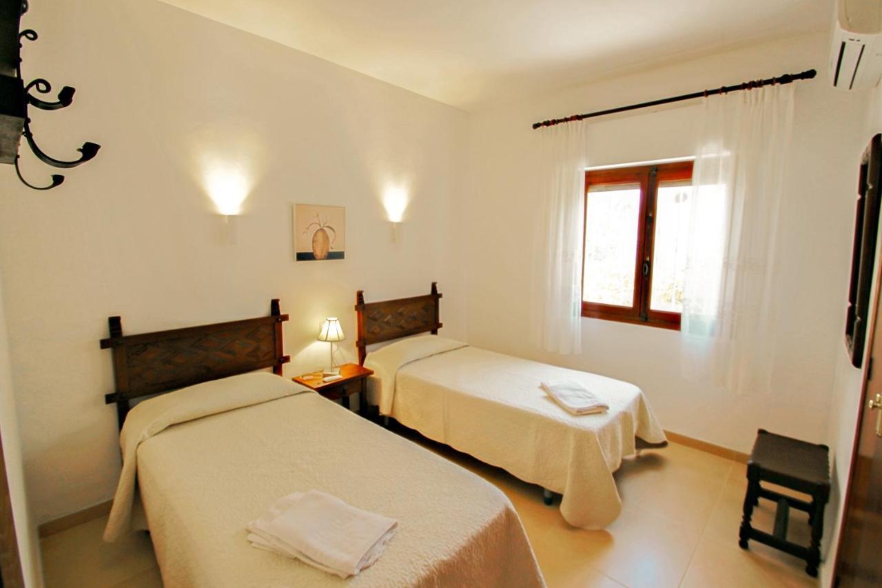 Tere - With Private Swimming Pool In