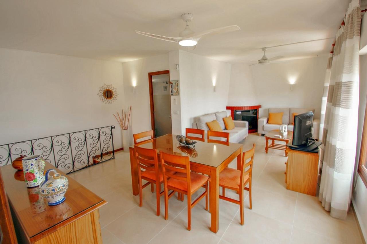 Tere - With Private Swimming Pool In Villa