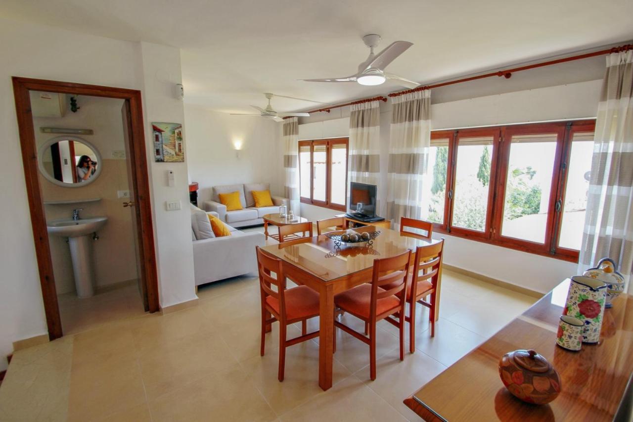 Tere - With Private Swimming Pool In Villa *