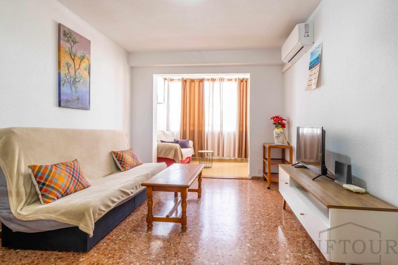 Apolo 8 Inftour Apartment