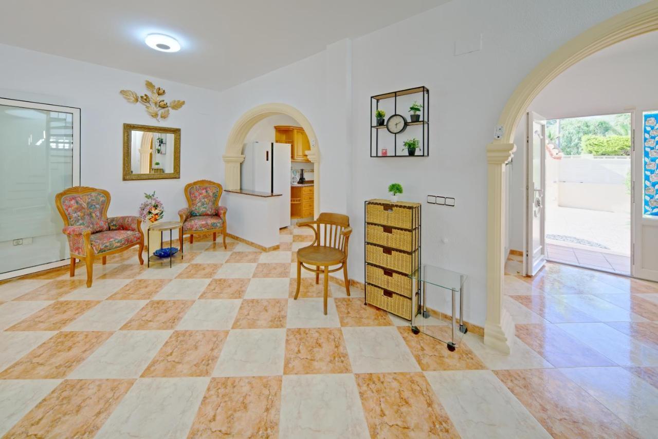 Costeres Villa