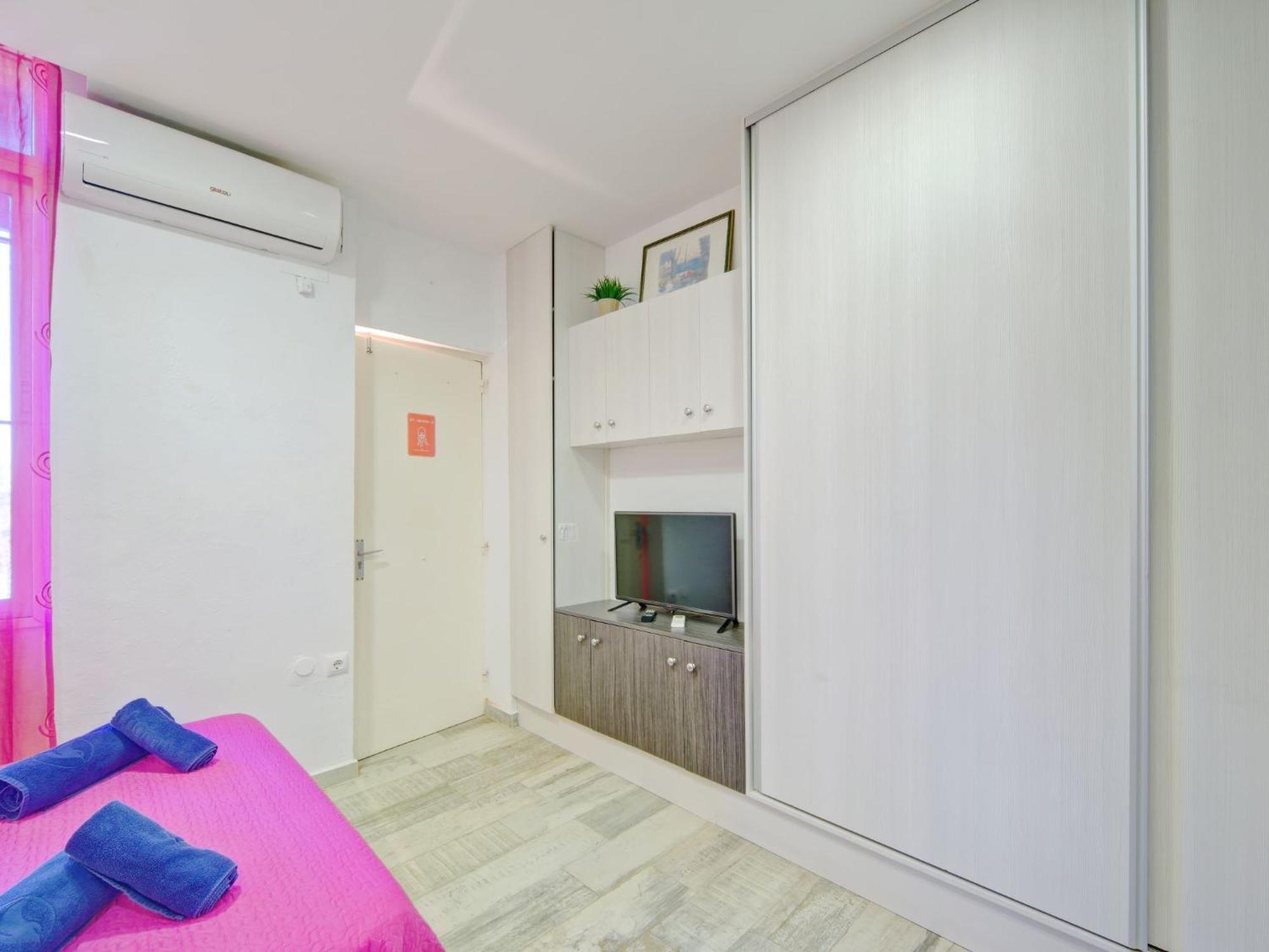 Muralla Roja-3 By Interhome