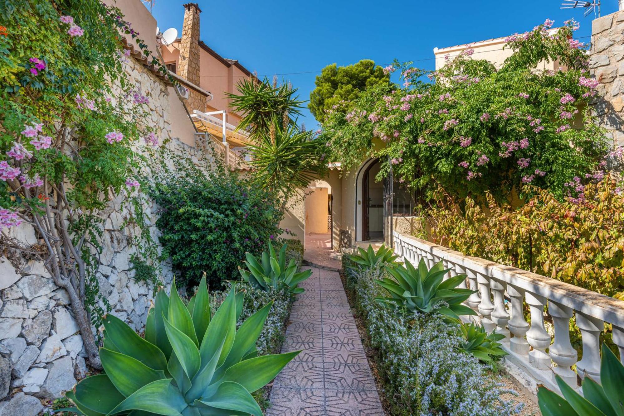 Aloe - Plusholidays Villa