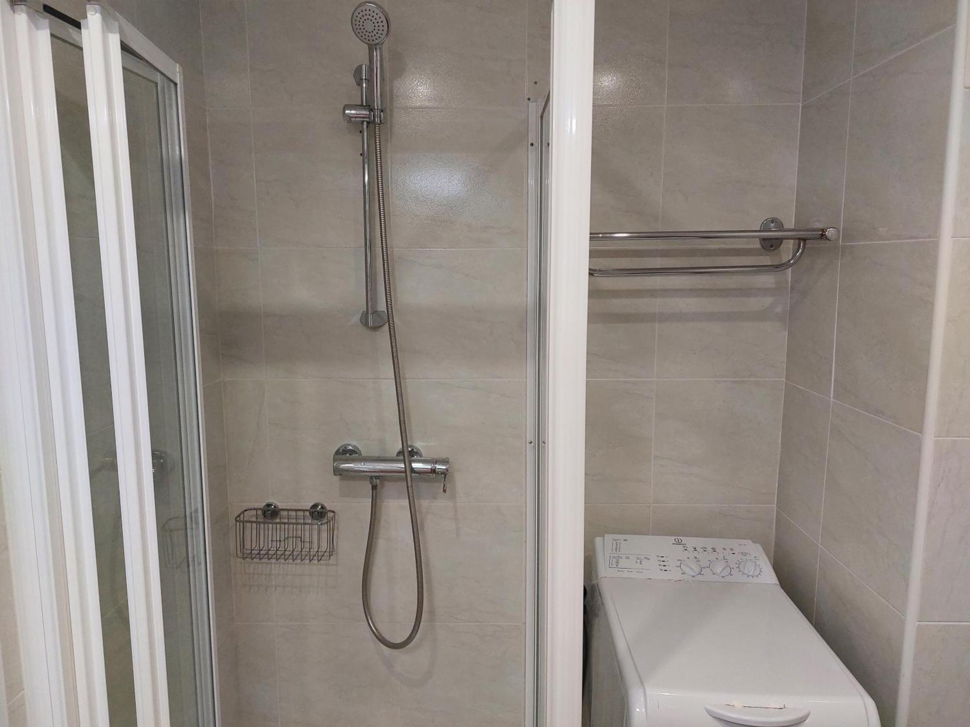 Apartamento Vistas Al Mar. Junto A La Playa. Garaje Y Piscina. Calpe