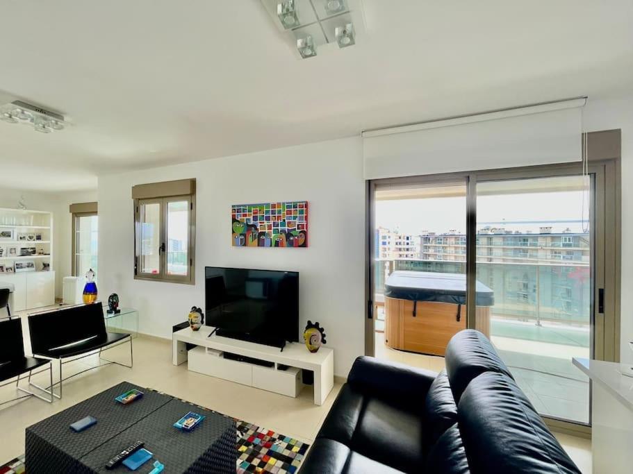 Larimar 3 Bed - Jacuzzi *