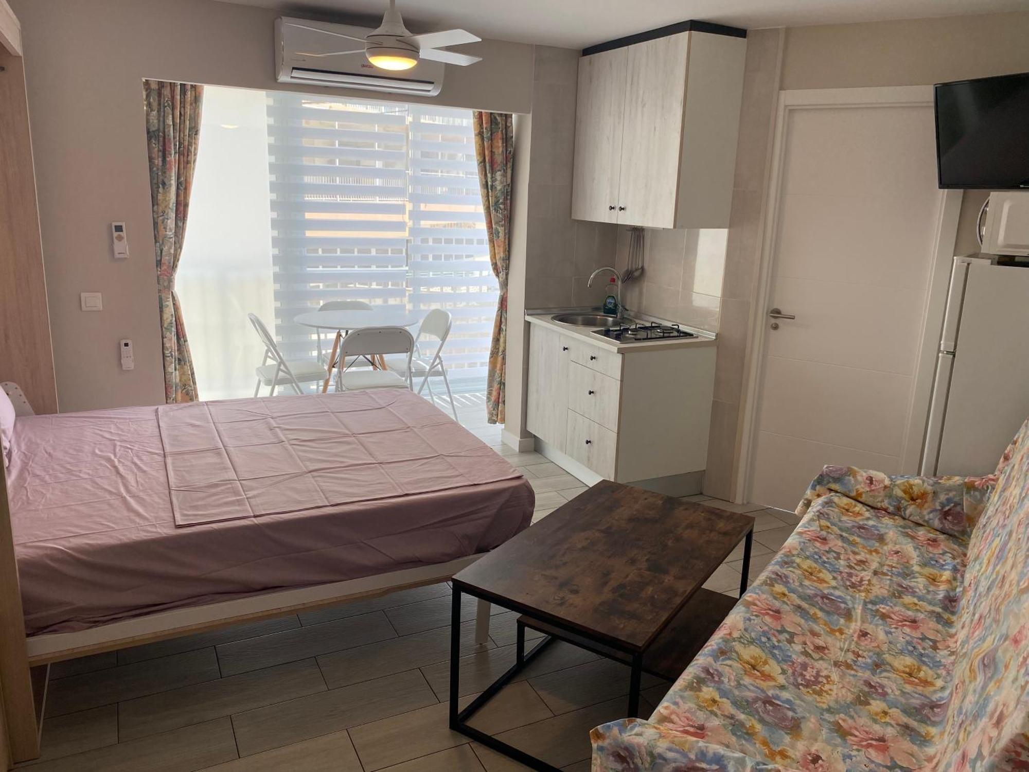 Esmeralda 6 Apartment