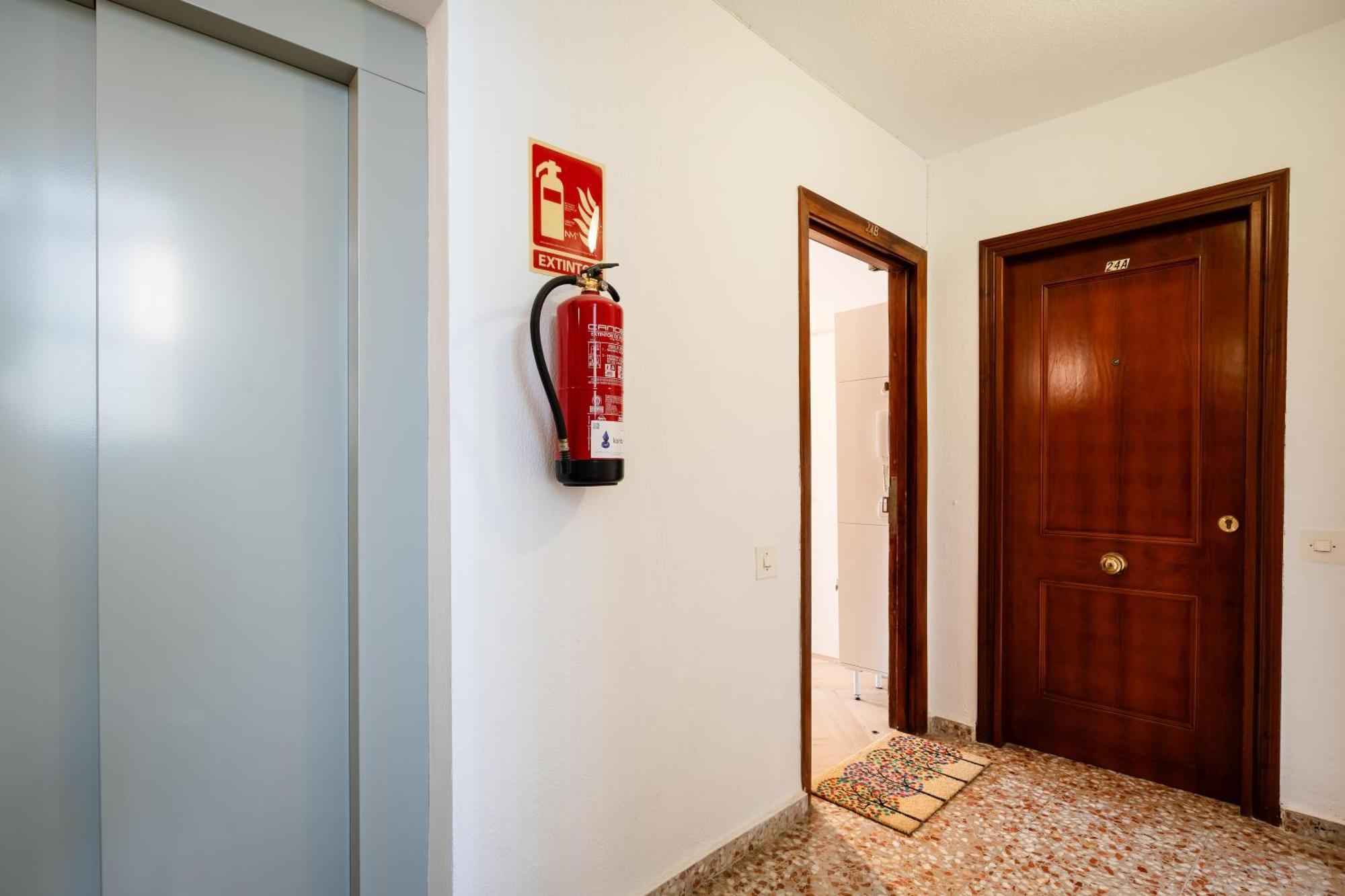 Voramar II On The Beach Apartment *