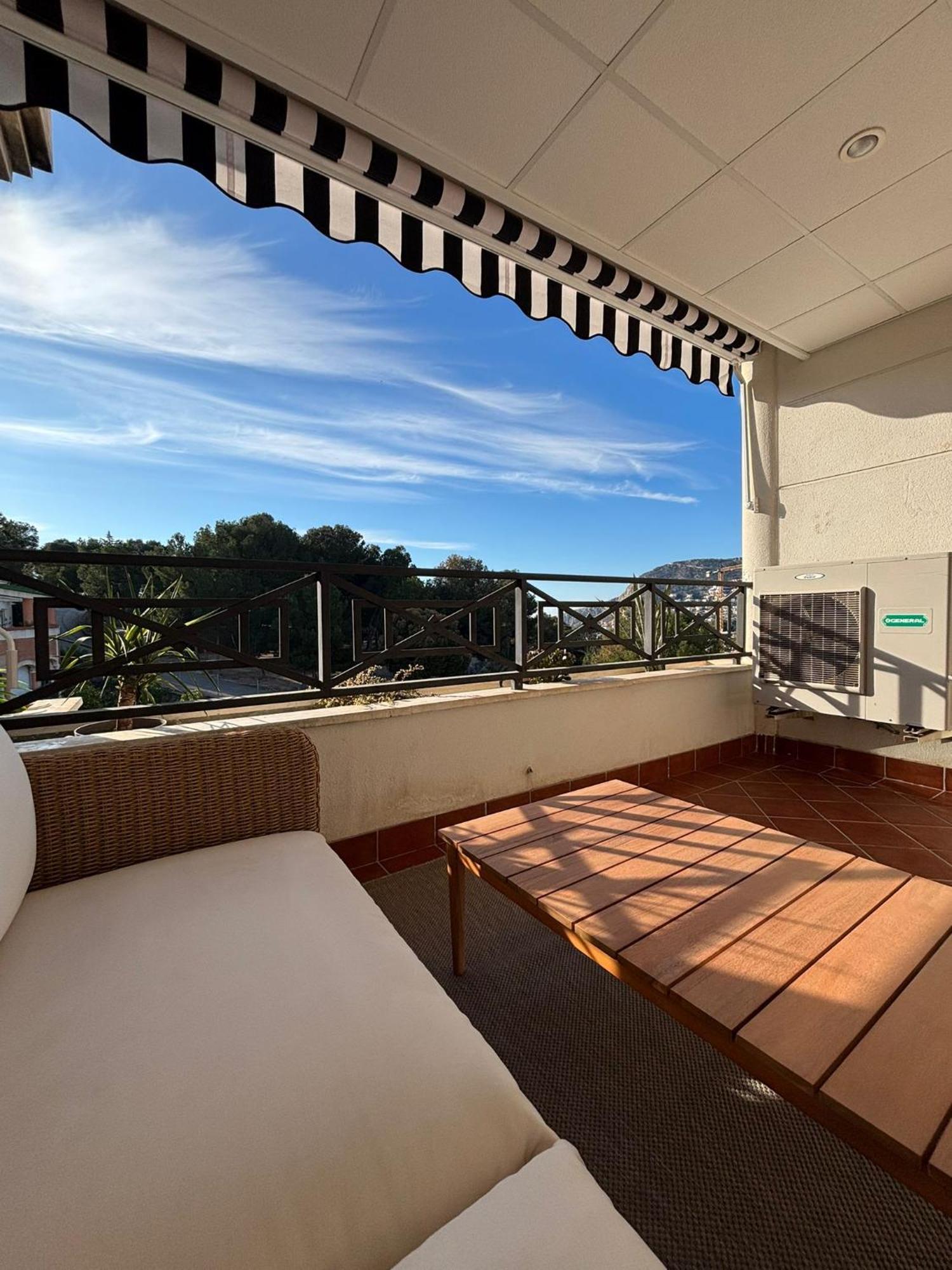 Bella Luxury Apartment