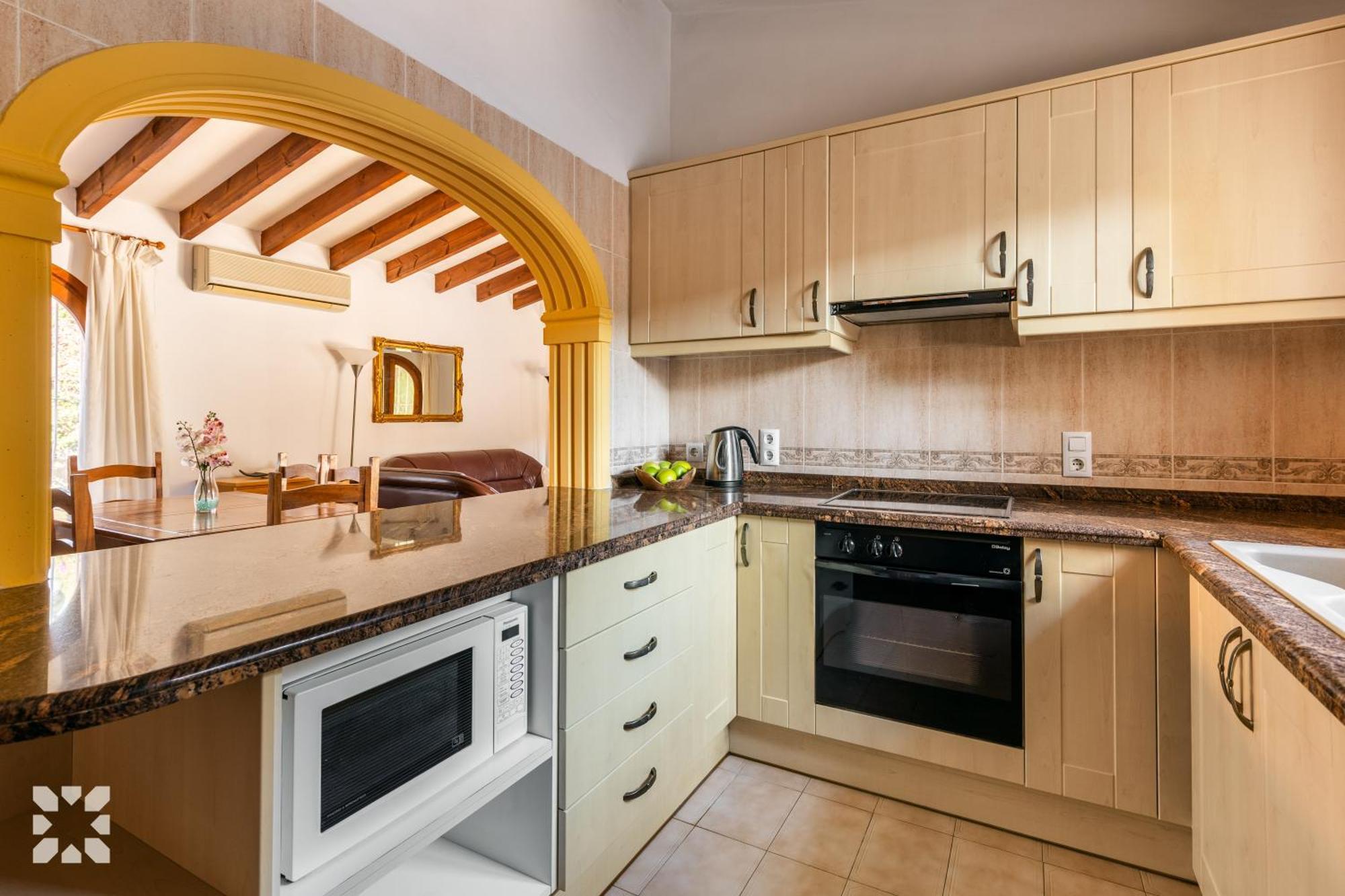 Abahana Luna Villa