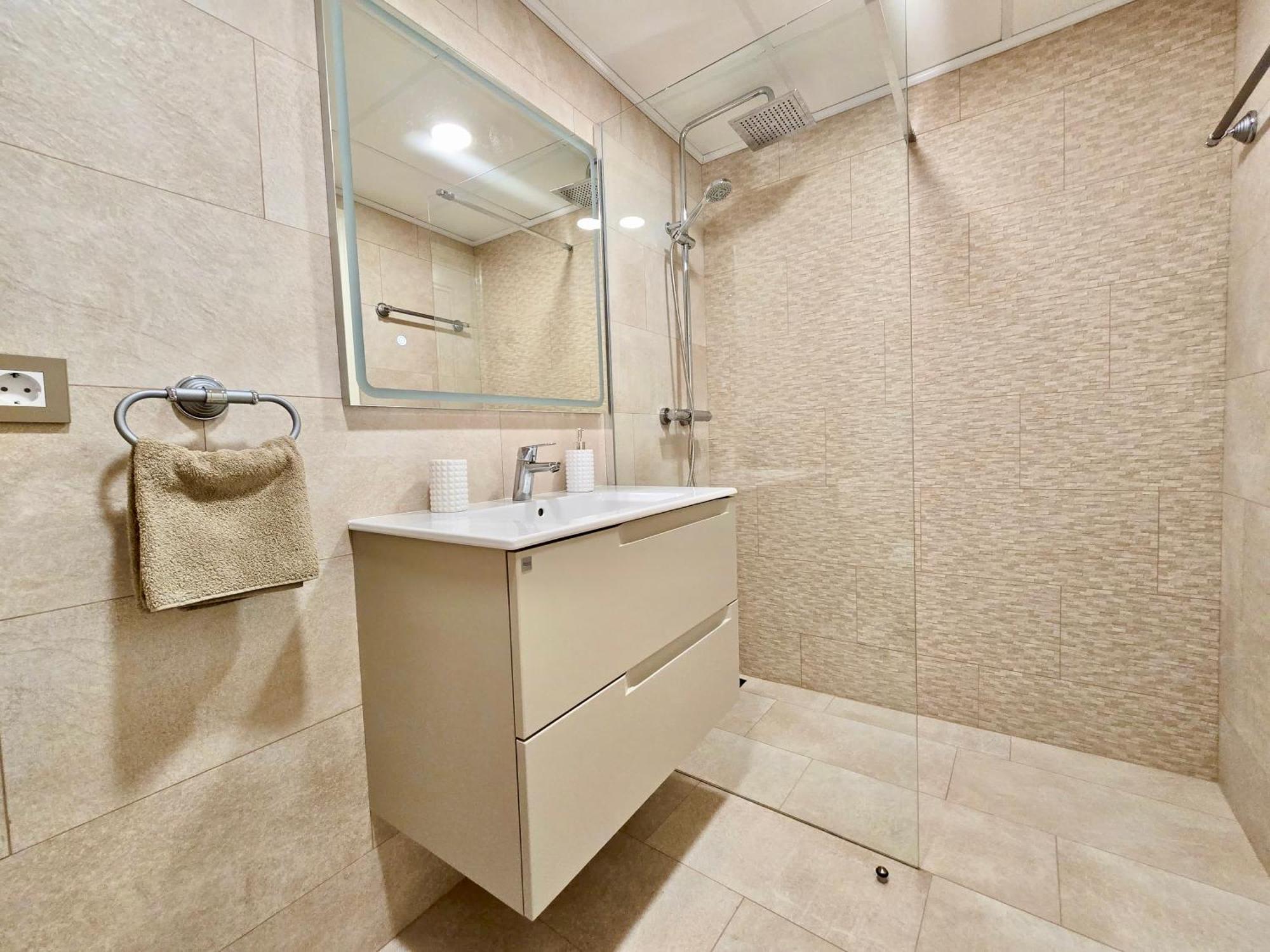 Premium Beachfront Apolo Xiv