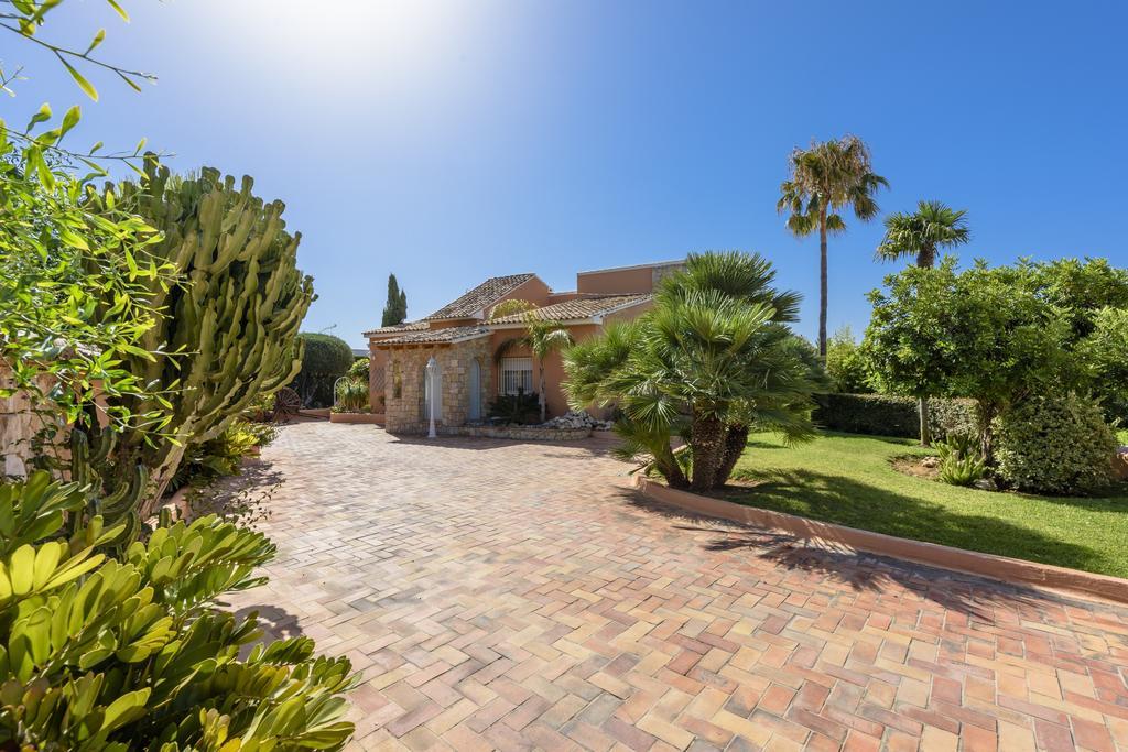 Les Bassetes Villa