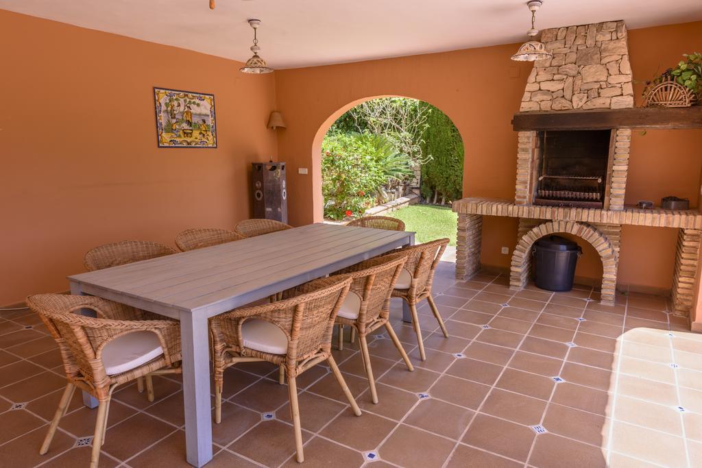 Les Bassetes Villa *