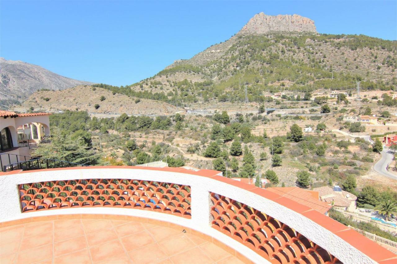 Villaguila Villa