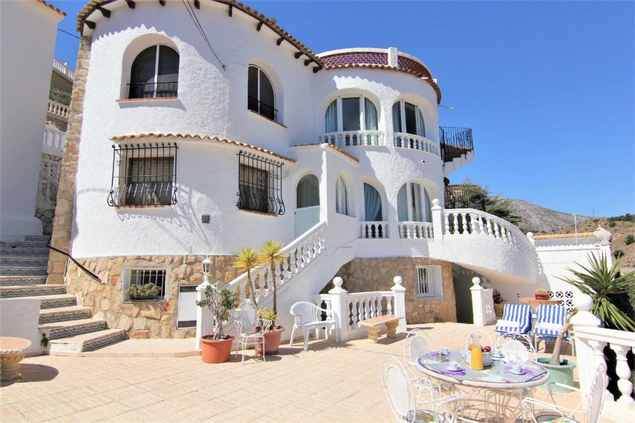 Villaguila Villa *