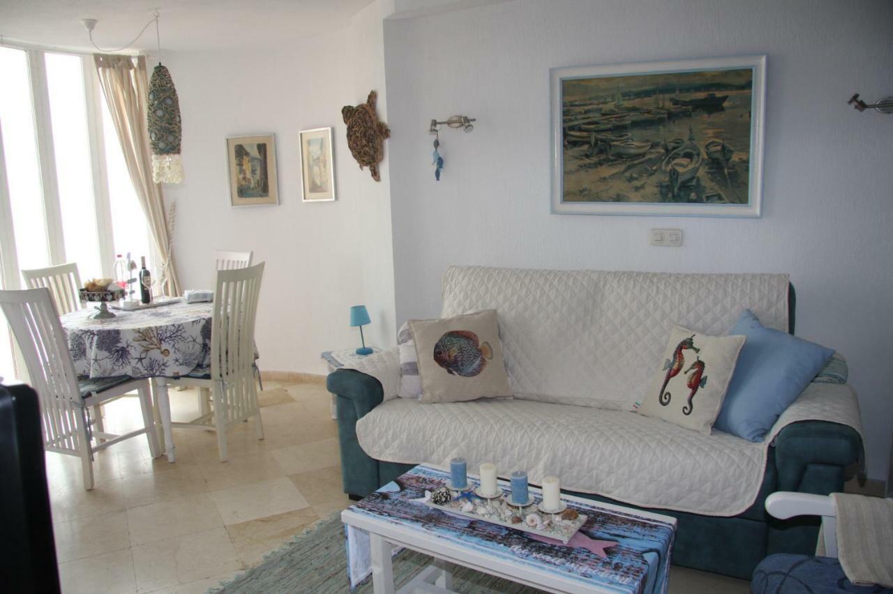 Primera Linea De Playa Con Garaje Apartamento Calpe