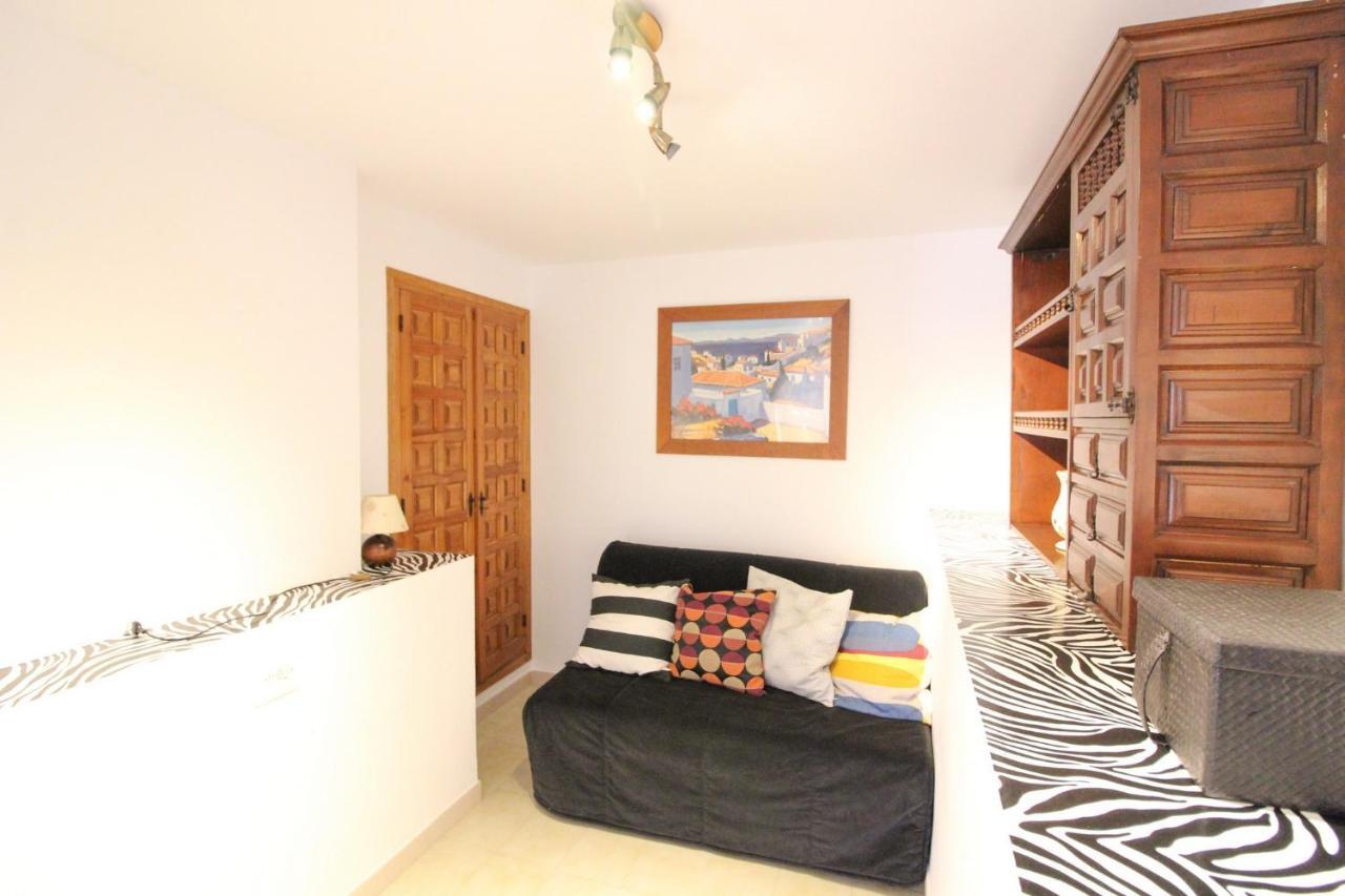 Villa Maryvilla 1201 *