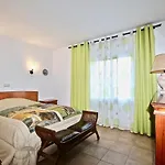 Villa In Maryvilla