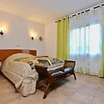 Villa In Maryvilla