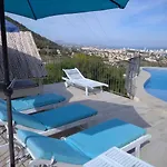 Beachstyle Villa Grace Apartment
