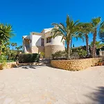 Villa Devis - Plusholidays