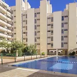 LAVANDA, Con piscina a solo 200 metros de la playa