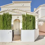 Bungalow Rosa - Plusholidays