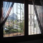 Cerca Playa Y Pueblo Villa Con Piscina Grande