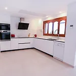 Villa Perles - Grupo Antonio Perles