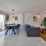 Modern / Quiet 3 Bdrs Flat In The Heart Of Calpe