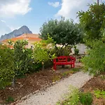 Villa Miada