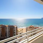 Apartamento de 2 dormitorios con vistas mar en edificio Apolo XIV