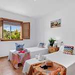 Villa Caseta De Sau - Plusholidays