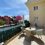 MANZANA, Fantástico apartamento con piscina