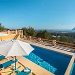Abahana Villas Niceview